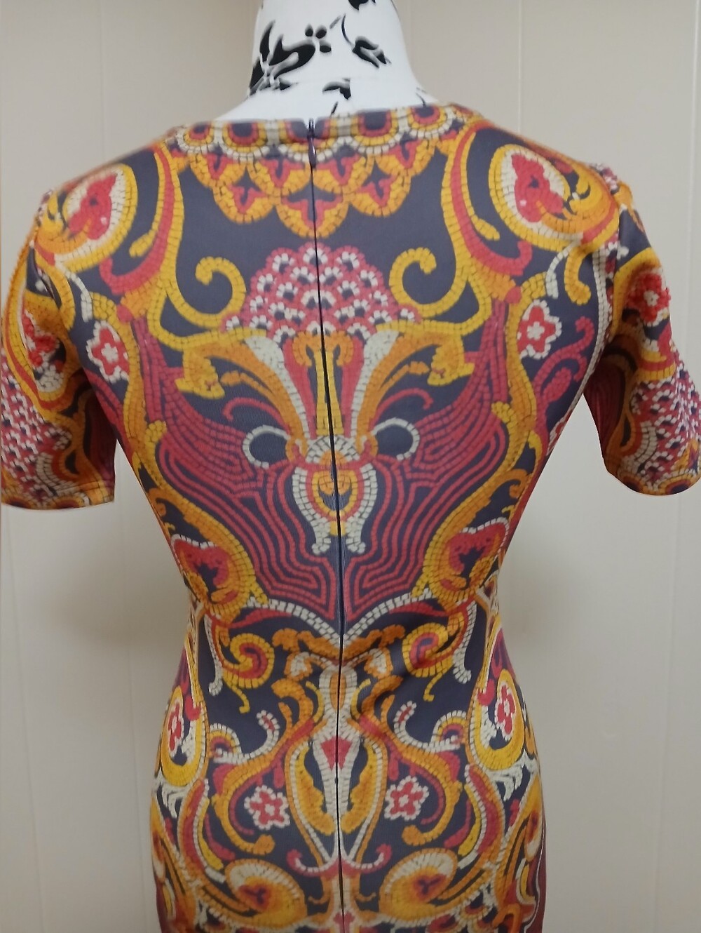Designer Paisley Print Short-Sleeve Midi Dress - Picture 6 of 9
